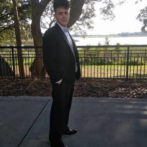 Meet your Posher, Julio